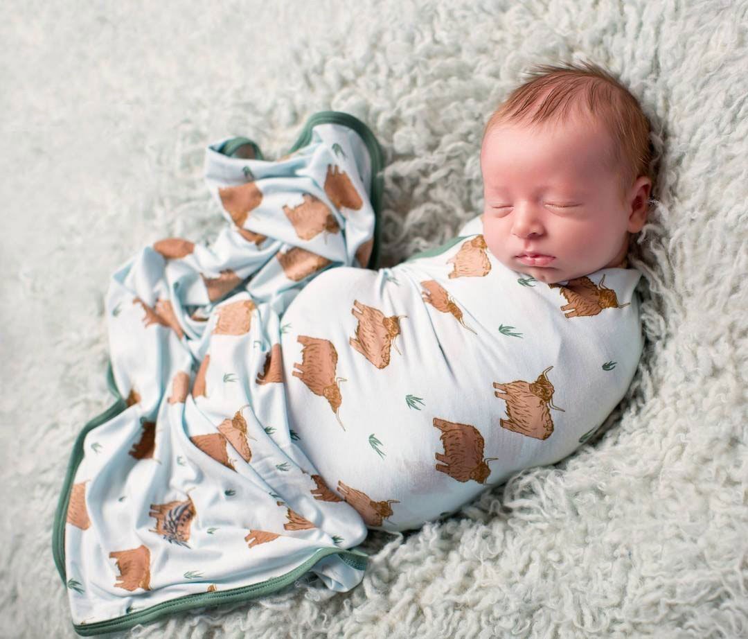 Tips for New Moms to Purchase Newborn Clothes - Free Birdees