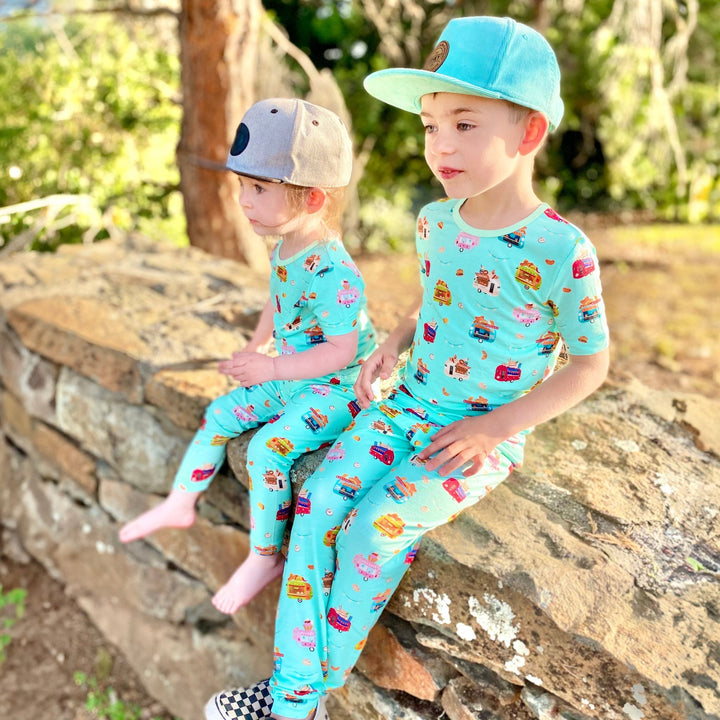 Airstream Food Trucks Short Sleeve Pajama Set (2T - 12Y) - Free Birdees