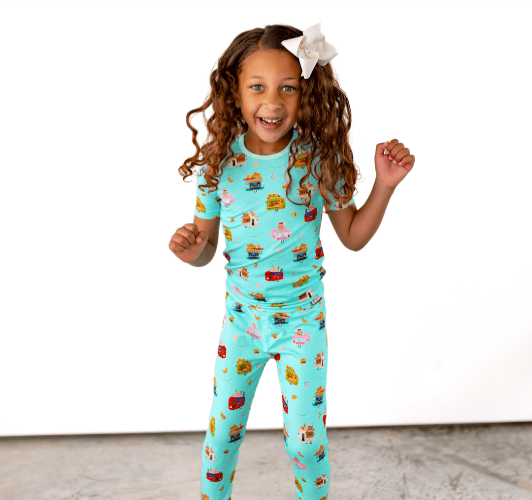 Airstream Food Trucks Short Sleeve Pajama Set (2T - 12Y) - Free Birdees