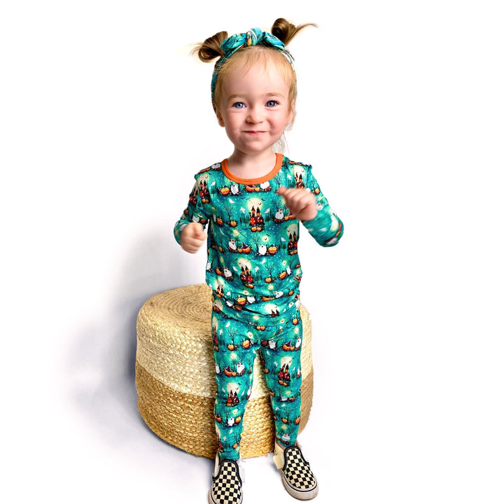 Ghosting Around Long Sleeve Pajama Set (12M - 12Y) - Free Birdees