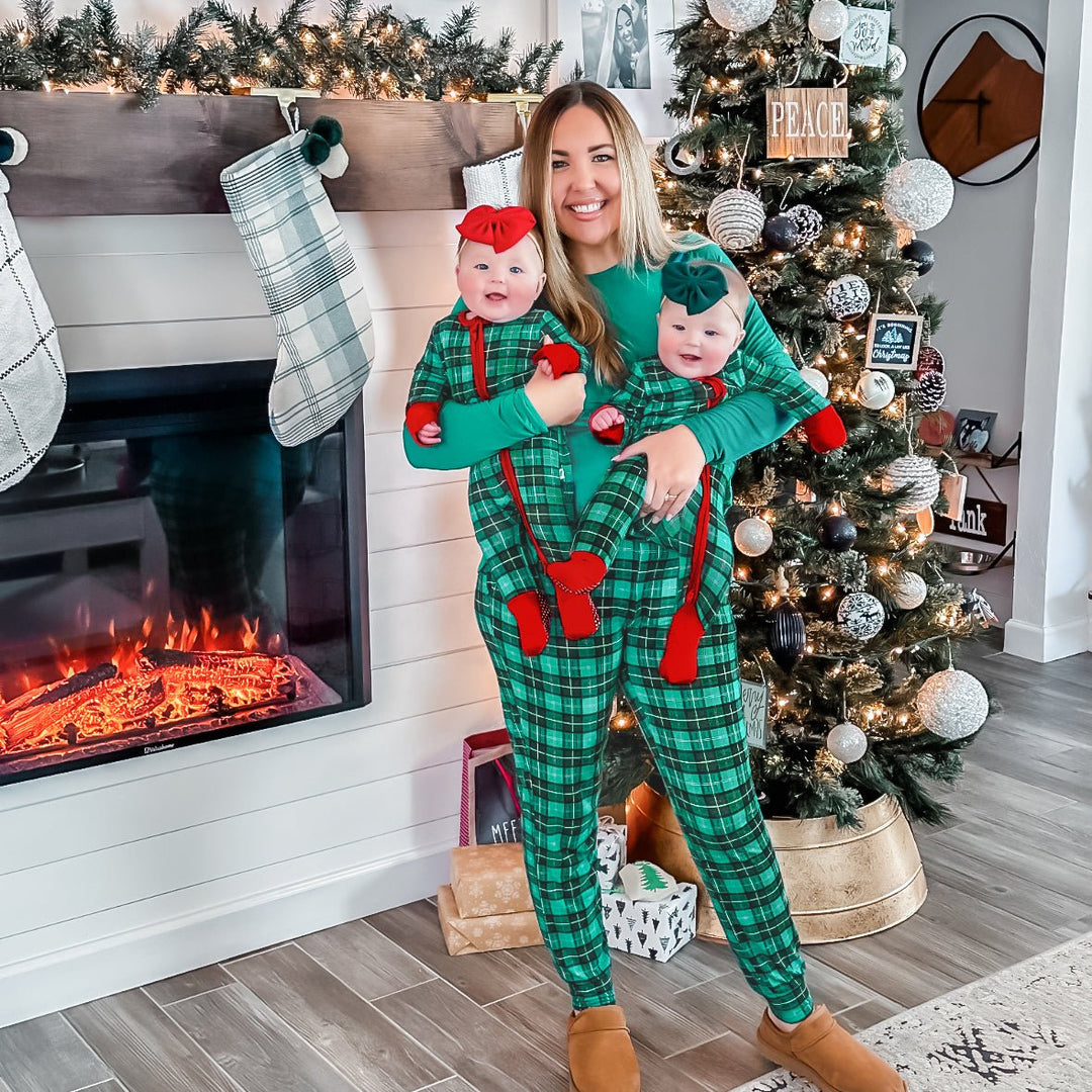 Winter Dreamland Plaid Women's Long Sleeve Pajama Jogger Set - Free Birdees